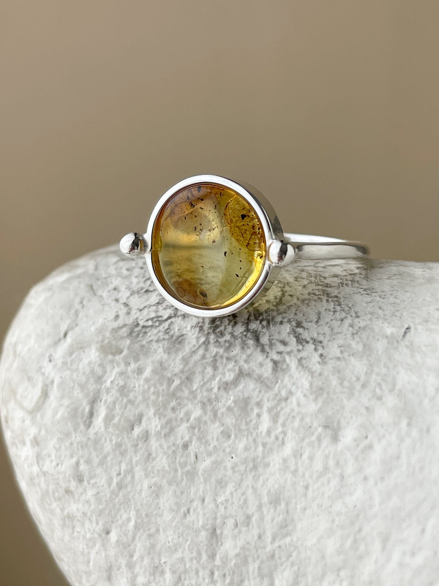 Honey amber ring - Sterling silver - Vintage style collection - Size 9