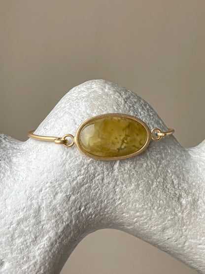 Green amber bangle bracelet - gold plated silver, size 7