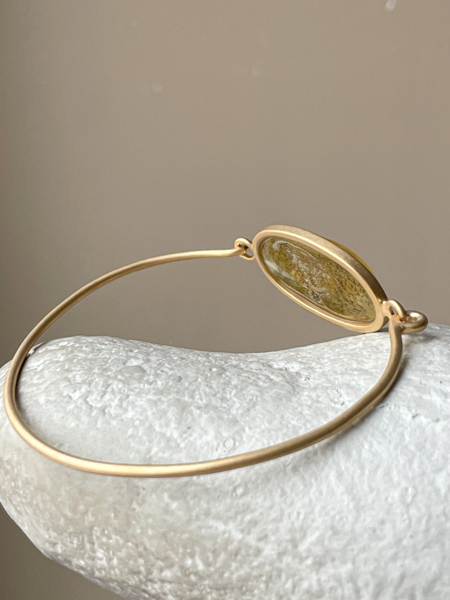 Green amber bangle bracelet - gold plated silver, size 7