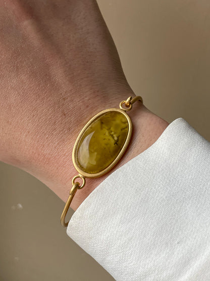 Green amber bangle bracelet - gold plated silver, size 7