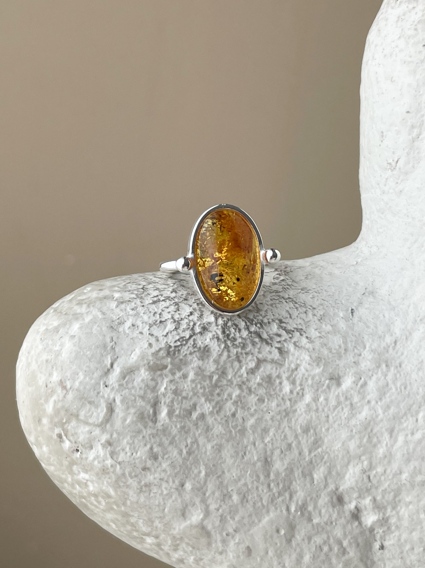 Honey amber ring - Sterling silver - Vintage style collection - Size 5