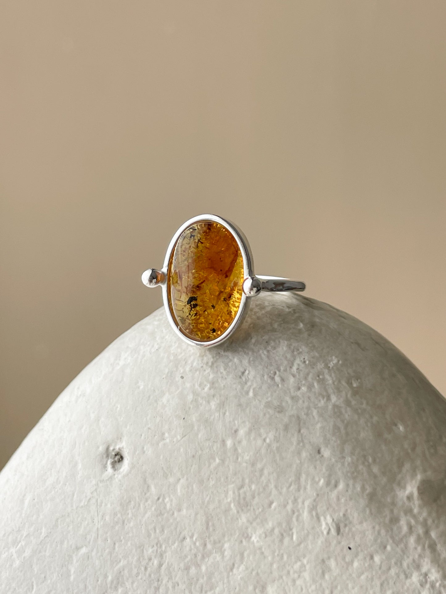 Honey amber ring - Sterling silver - Vintage style collection - Size 5