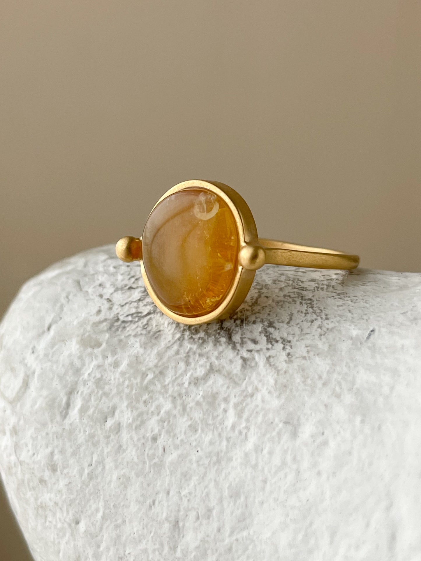 Honey amber ring - Gold plated silver - Vintage style collection - Size 8 1/4