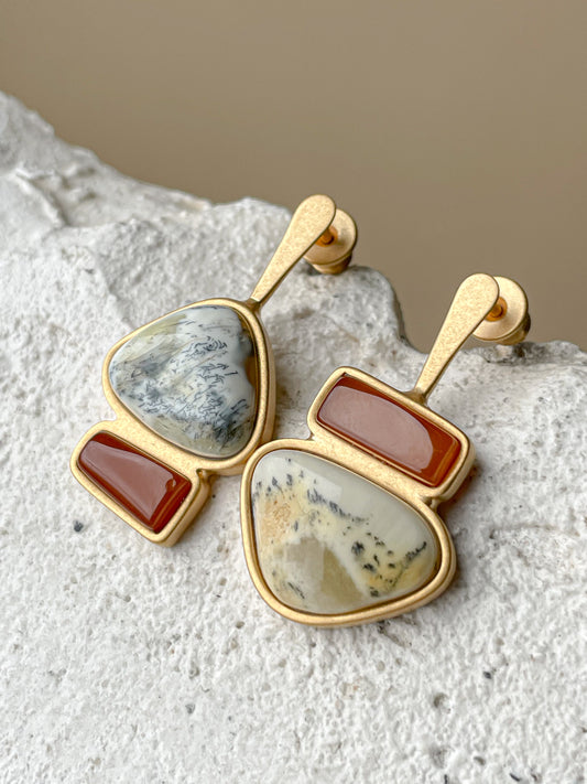 Mismatched amber earrings, gold plated, natural baltic amber
